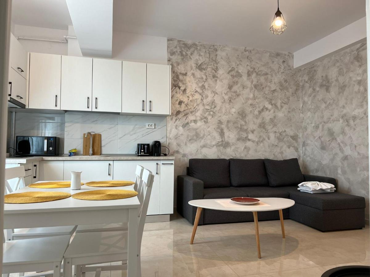 Studios & Apartments Palas By Glam At Lazar Towers Yaş Dış mekan fotoğraf