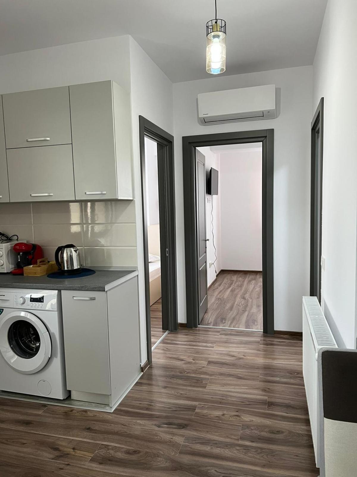 Studios & Apartments Palas By Glam At Lazar Towers Yaş Dış mekan fotoğraf
